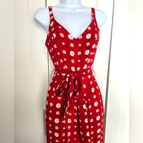 NWOT Rare Collectif Bright & Beautiful Jayleen Jumpsuit in Red Floral Dots - Picture 3 of 12